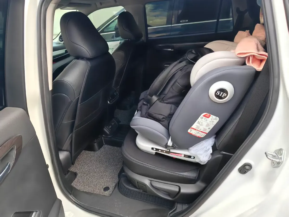 2022 Toyota Highlander 2.5L 192HP L4 E-CVT Hybrid,autocango,china used car exporter,china ev exporter,chinese used car exporter,chinese used ev exporter