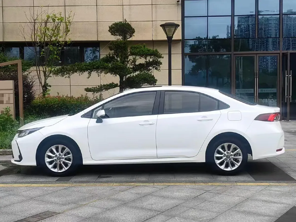 2021 Toyota Corolla 1.2T 116HP L4 CVT,autocango,china used car exporter,china ev exporter,chinese used car exporter,chinese used ev exporter