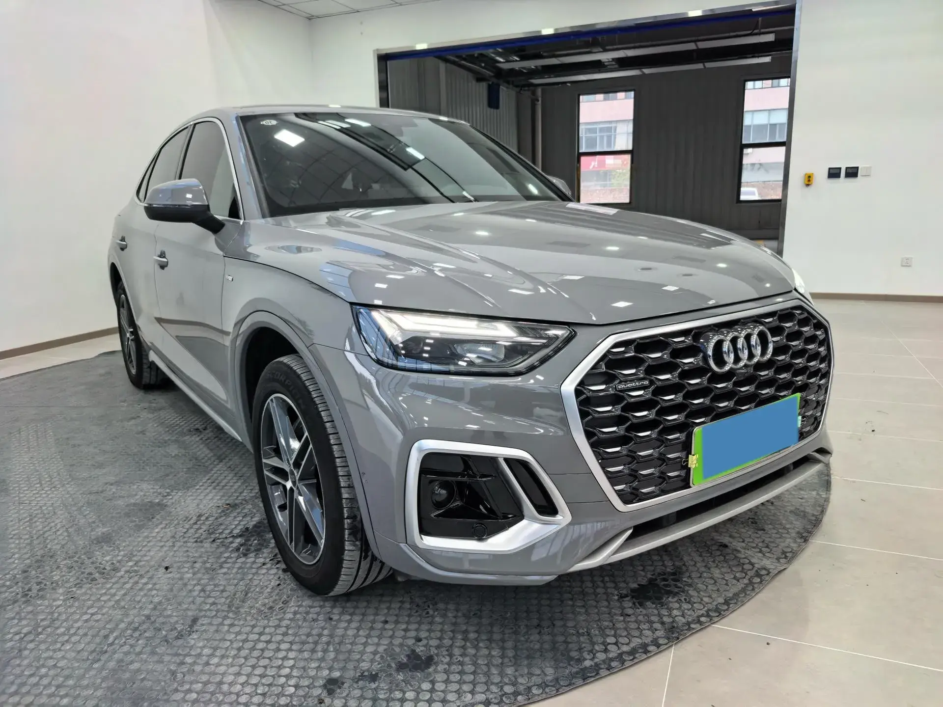 2021 AUDI Q5L thumbnail 3