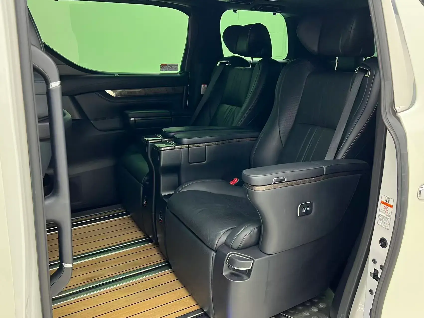 2021 TOYOTA ALPHARD thumbnail 3