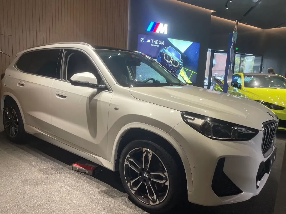 2024 BMW X1 2.0T 204HP L4 7DCT,autocango,china used car exporter,china ev exporter,chinese used car exporter,chinese used ev exporter