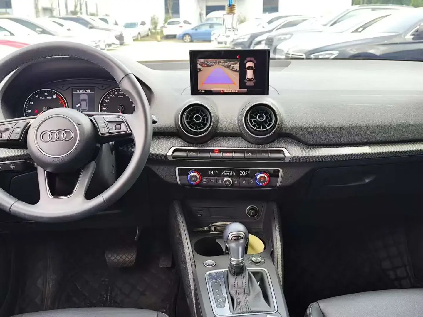 2020 AUDI Q2L thumbnail 3