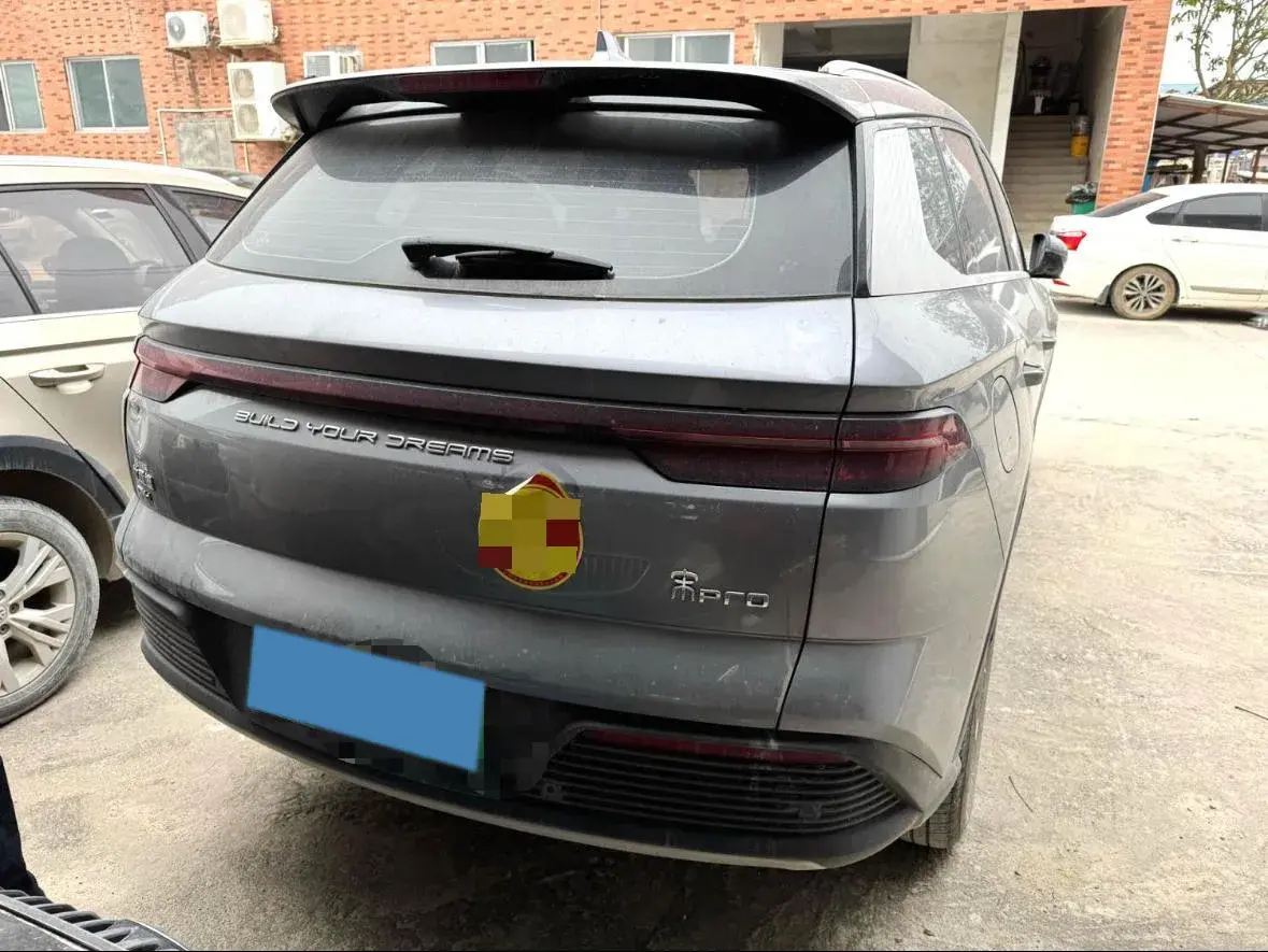 2024 BYD SONG thumbnail 3