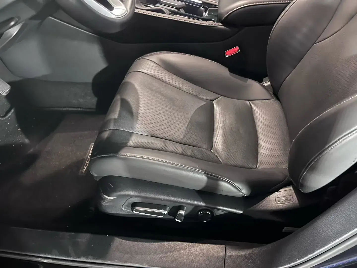 2023 HONDA ACCORD thumbnail 4