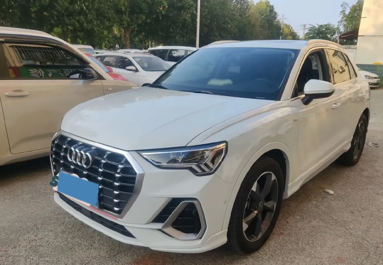 2022 Audi Q3 1.4T 150HP L4 7DCT,autocango,china used car exporter,china ev exporter,chinese used car exporter,chinese used ev exporter