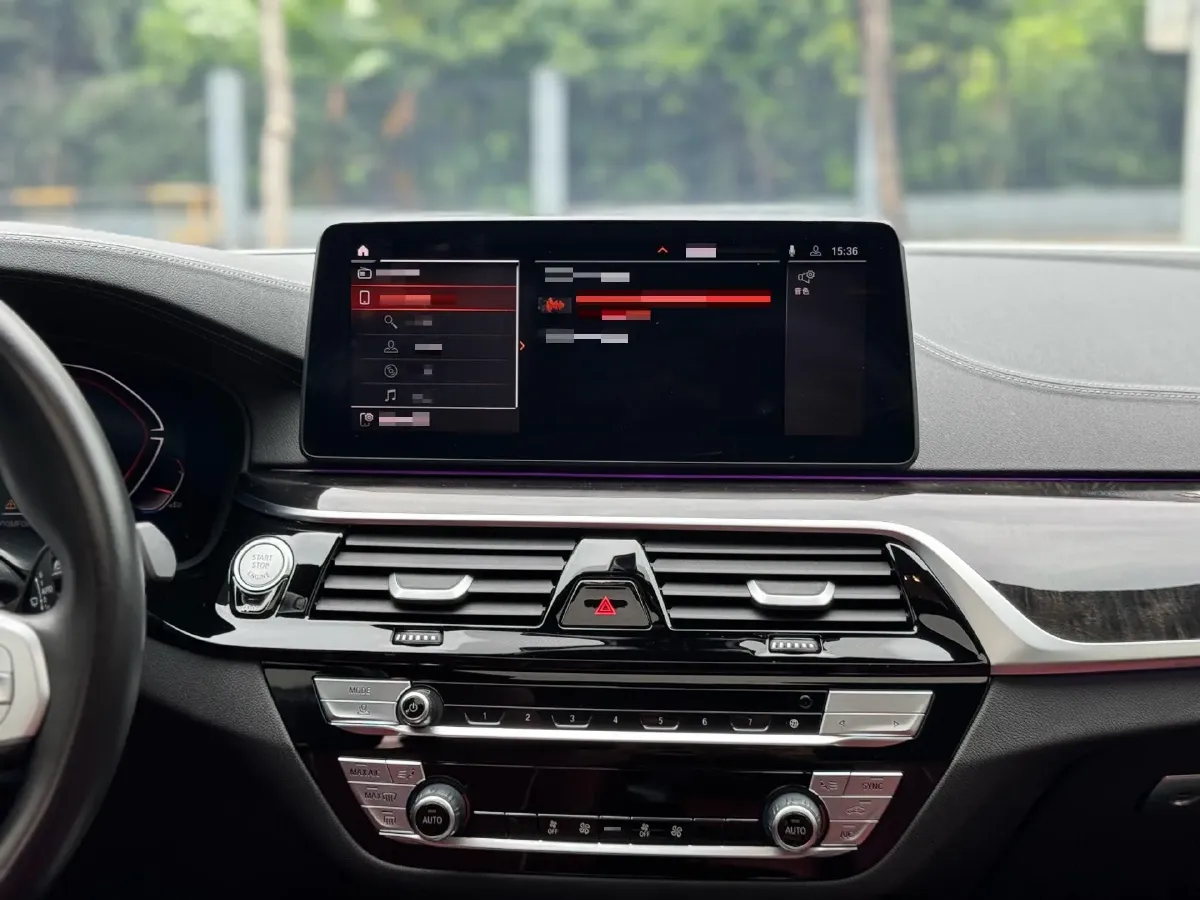 2022 BMW 5 Series 2.0T 184HP L4 8AT,autocango,china used car exporter,china ev exporter,chinese used car exporter,chinese used ev exporter