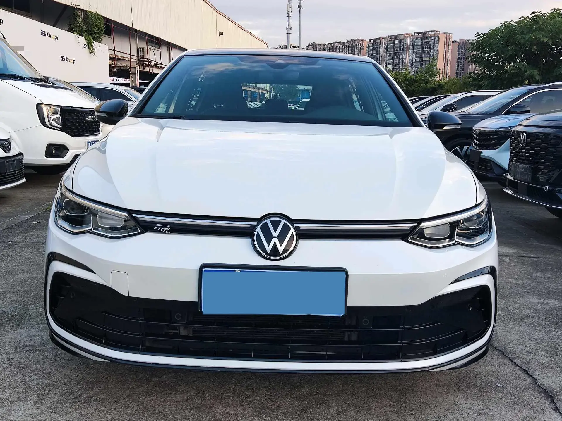 2021 VOLKSWAGEN GOLF thumbnail 2