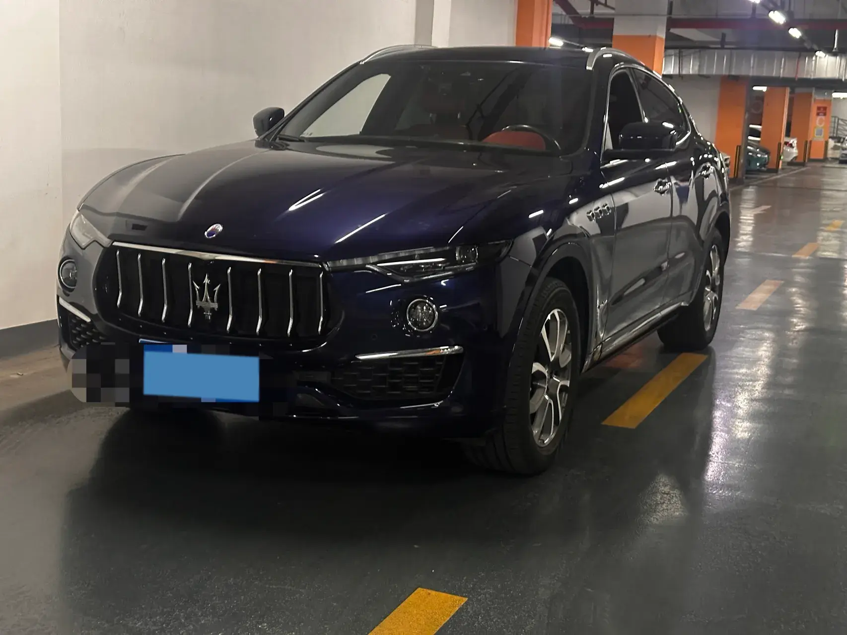 2019 MASERATI LEVANTE view 1