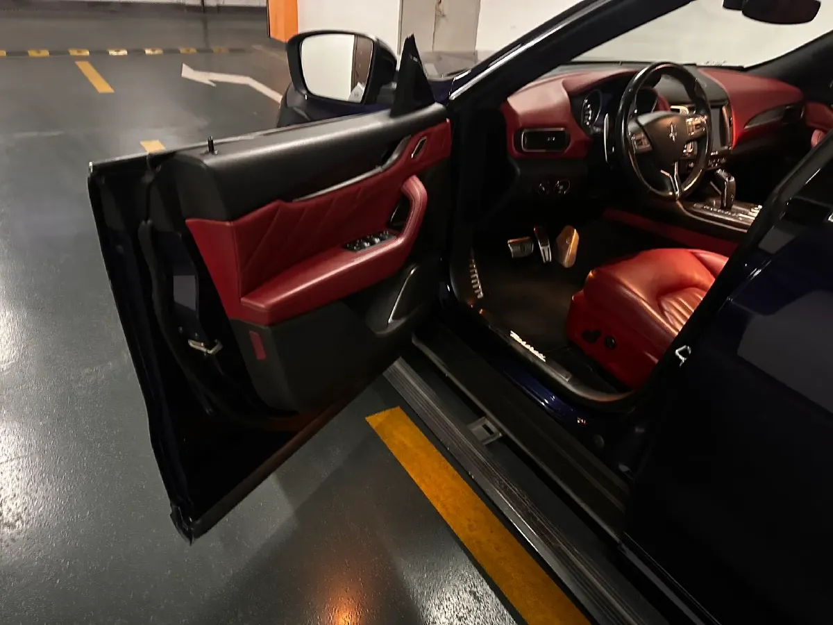 2019 Maserati Levante 3.0T 350HP V6 8AT,autocango,china used car exporter,china ev exporter,chinese used car exporter,chinese used ev exporter