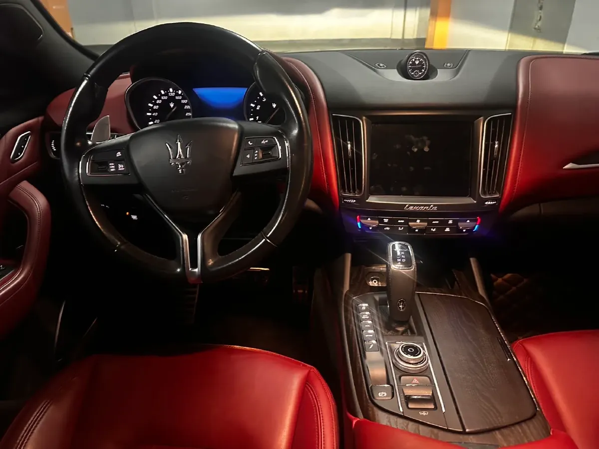 2019 Maserati Levante 3.0T 350HP V6 8AT,autocango,china used car exporter,china ev exporter,chinese used car exporter,chinese used ev exporter