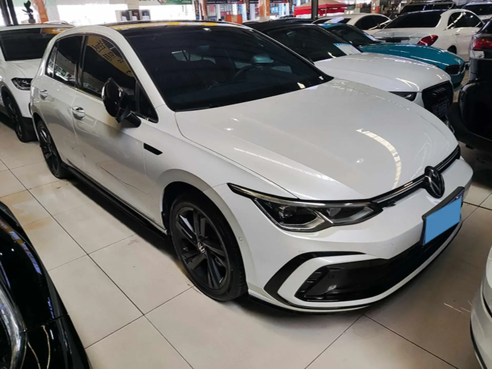 2021 VOLKSWAGEN GOLF thumbnail 2