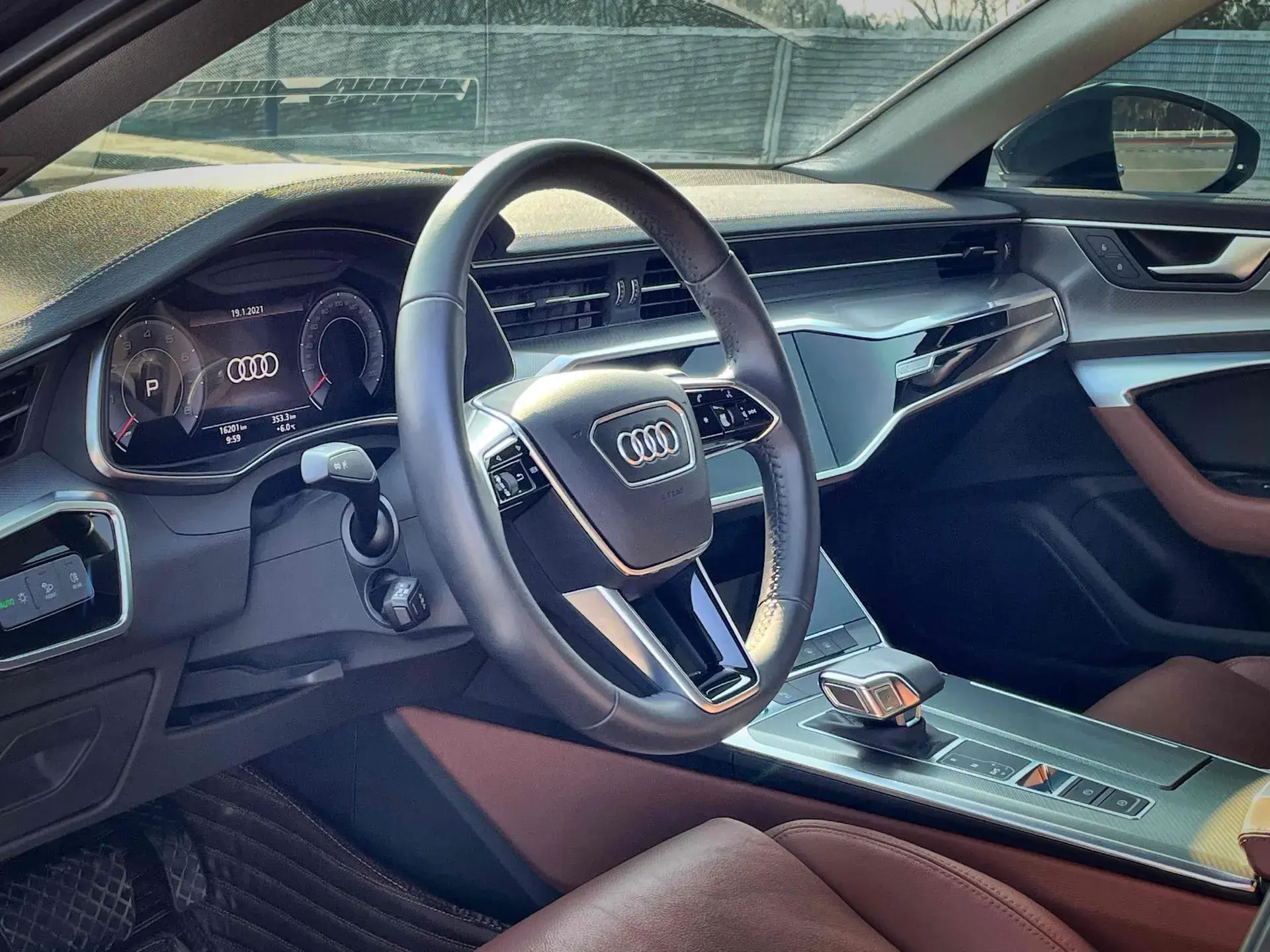 2021 AUDI A6L thumbnail 4