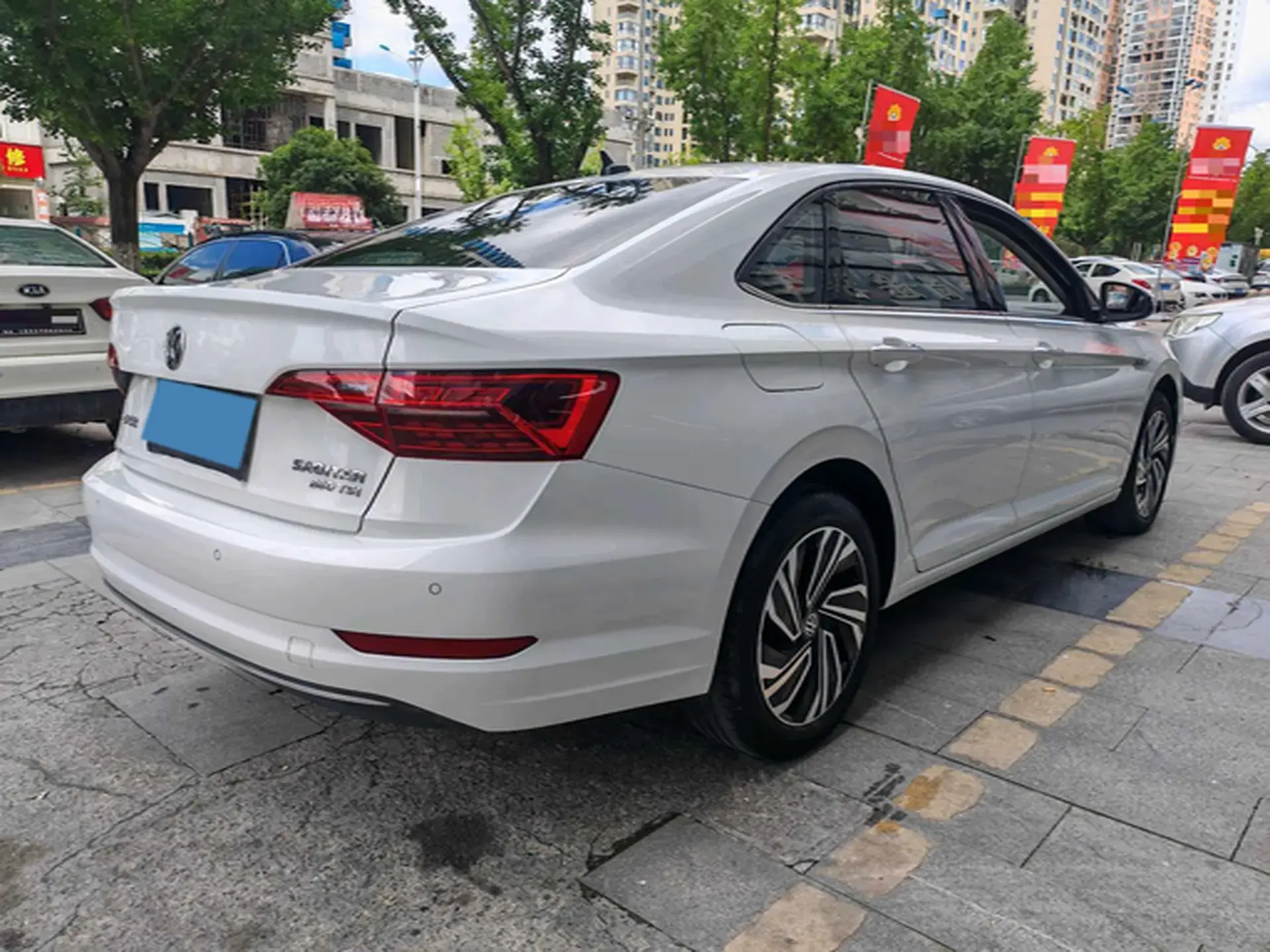 2021 VOLKSWAGEN SAGITAR thumbnail 4