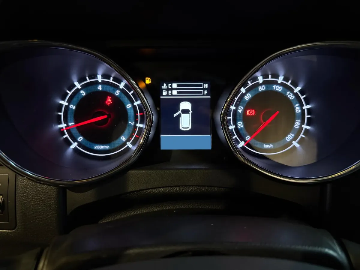 2017 LiFan MaiWei 1.8L 133HP L4 5AT,autocango,china used car exporter,china ev exporter,chinese used car exporter,chinese used ev exporter