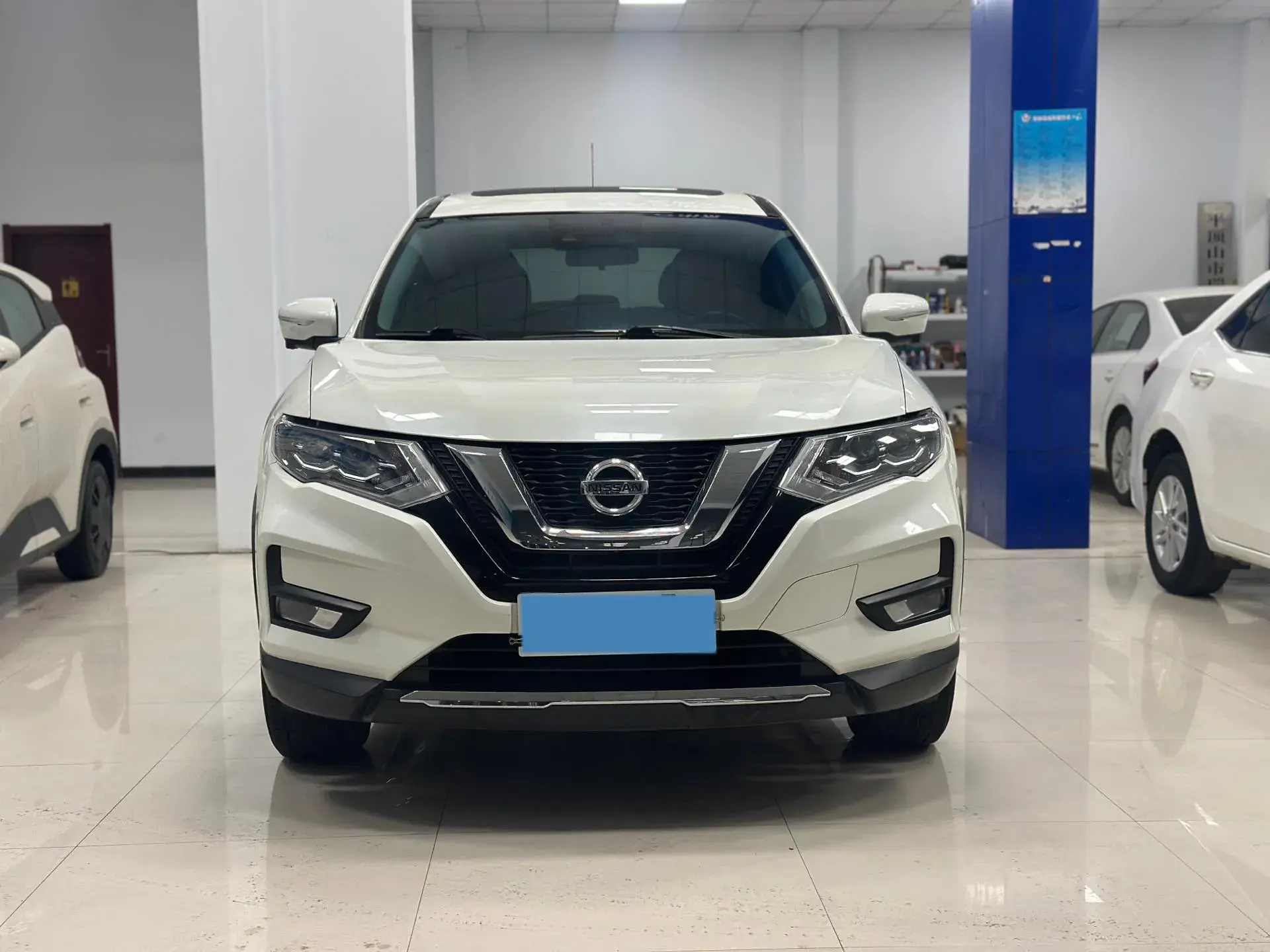 2021 NISSAN X-TRAIL thumbnail 2