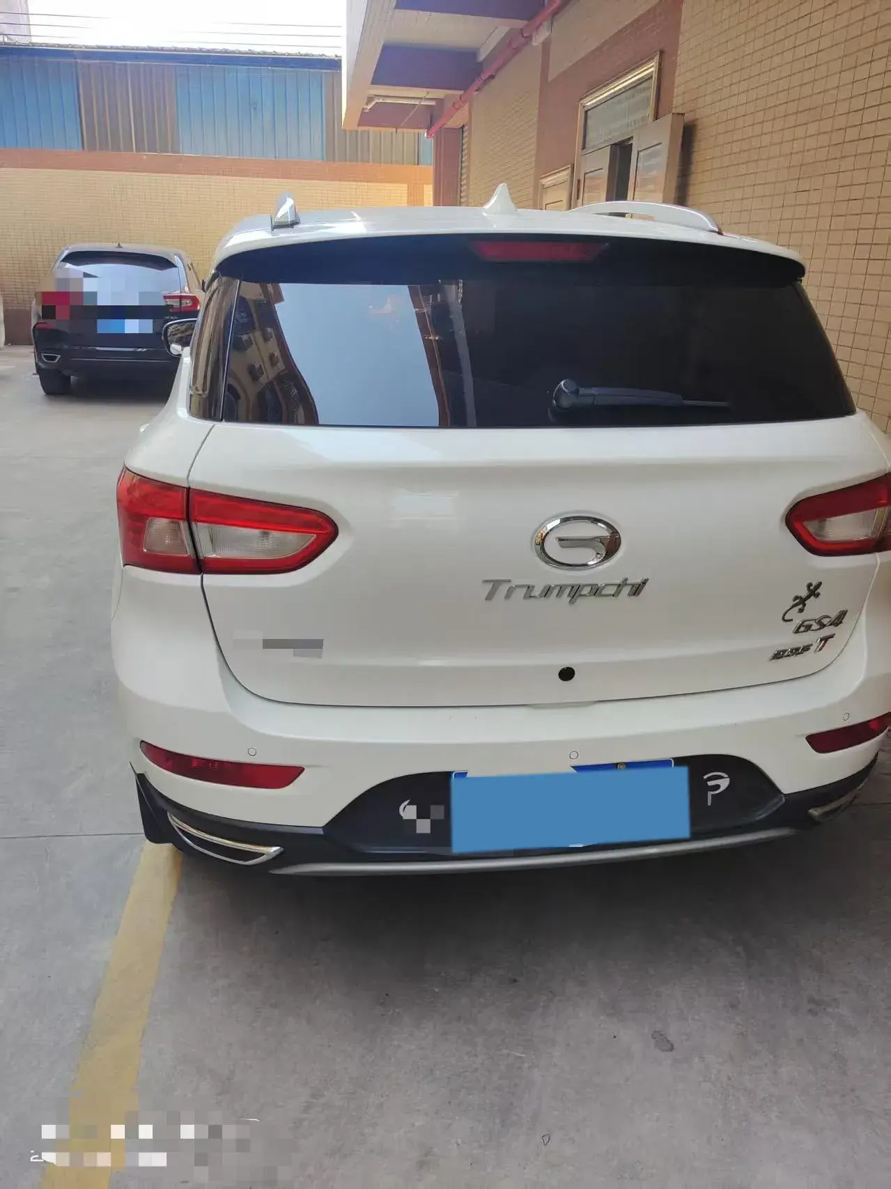 2017 GAC TRUMPCHI thumbnail 4