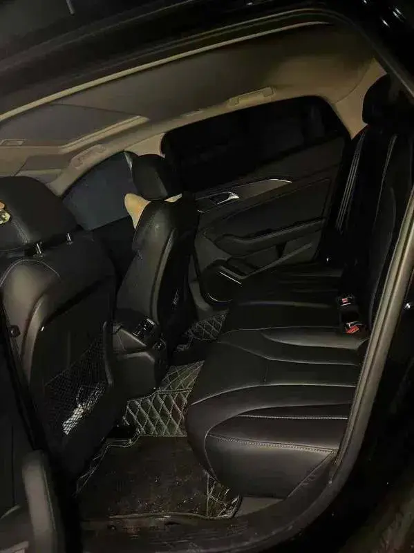 2022 HONGQI H5 thumbnail 3