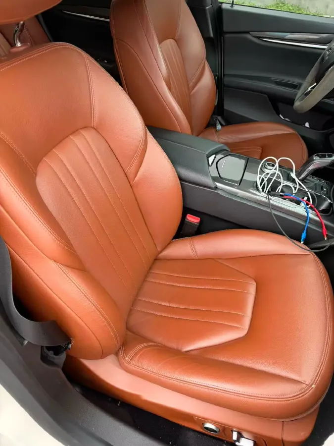 2021 Maserati Ghibli 2.0T 330HP L4 8AT,autocango,china used car exporter,china ev exporter,chinese used car exporter,chinese used ev exporter