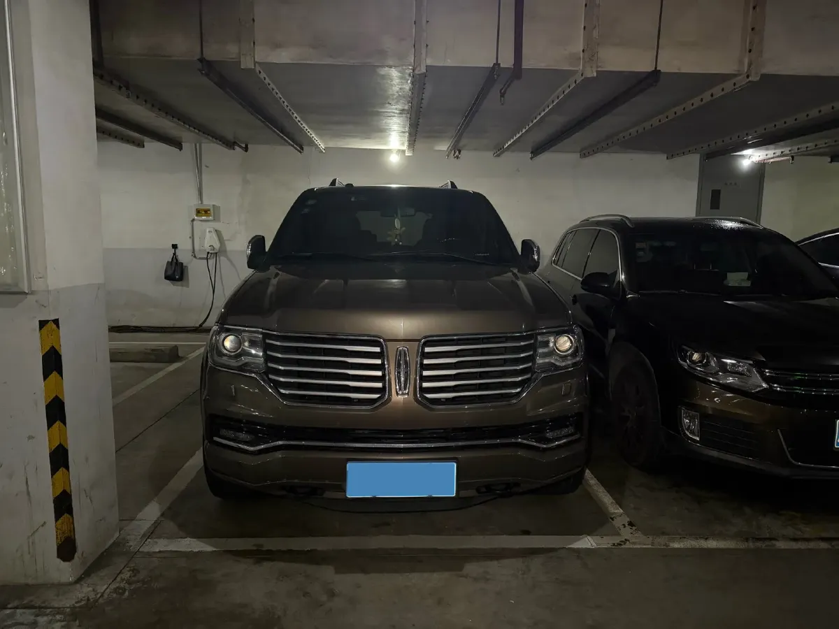 2017 Lincoln Navigator 3.5T 355HP V6 6AT,autocango,china used car exporter,china ev exporter,chinese used car exporter,chinese used ev exporter