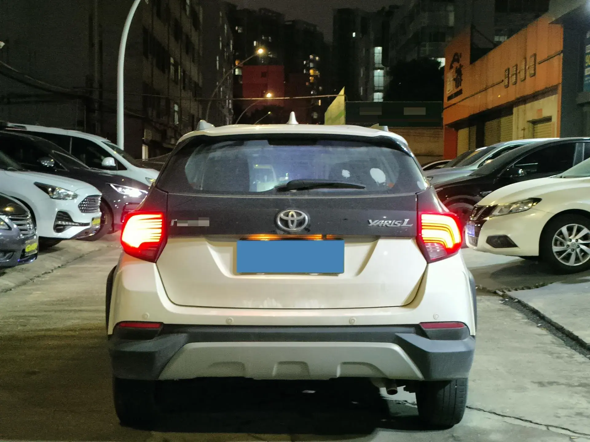 2022 TOYOTA YARIS thumbnail 4