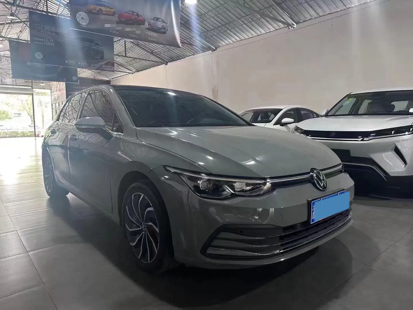 2021 VOLKSWAGEN GOLF thumbnail 2