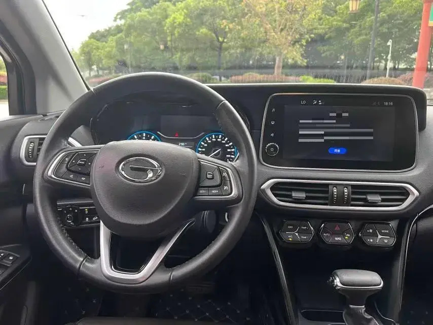 2018 GAC TRUMPCHI thumbnail 4