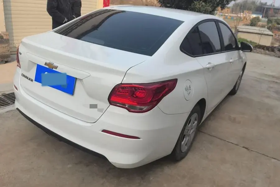 2019 CHEVROLET CAVALIER thumbnail 2