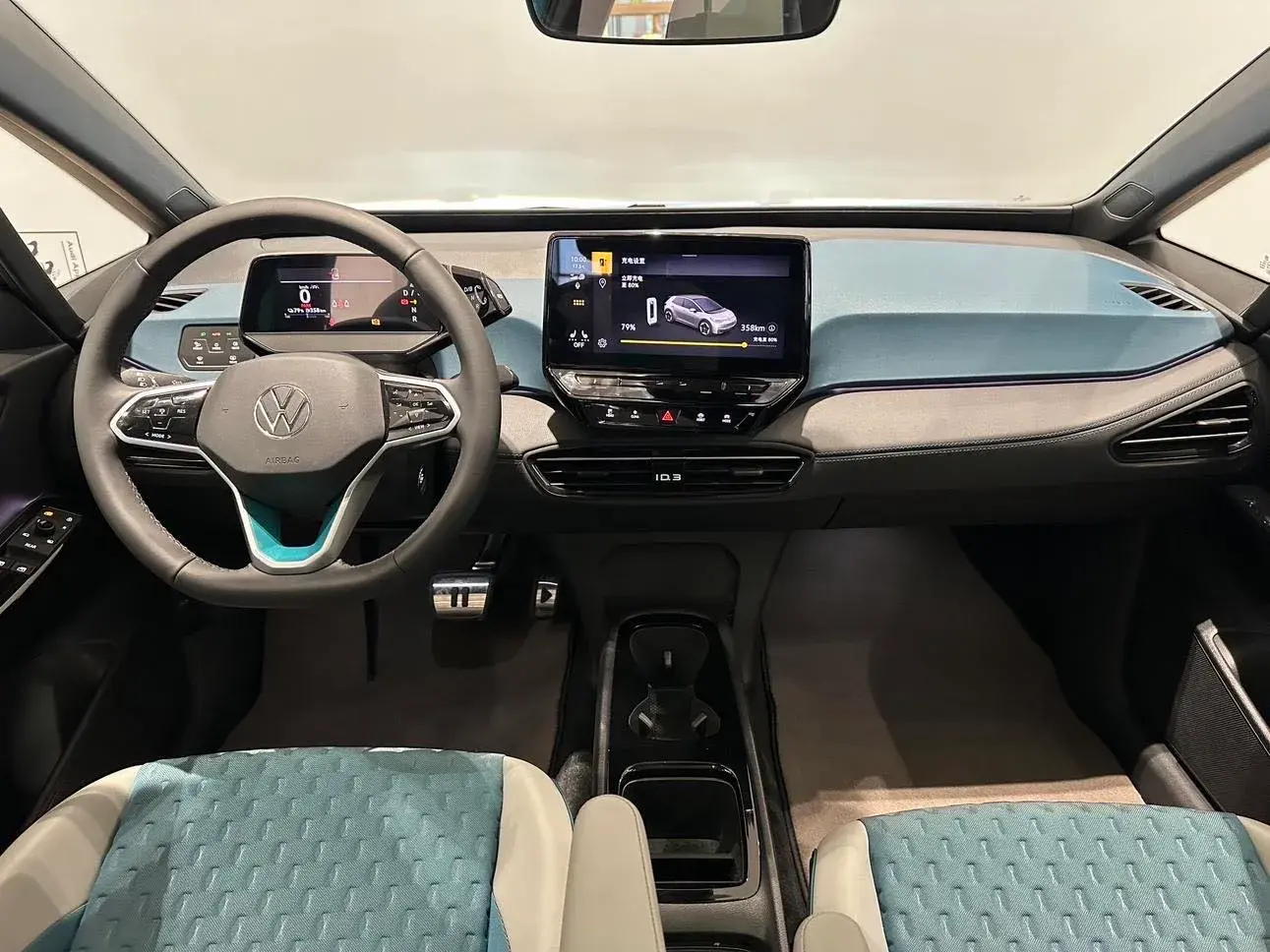 2023 VOLKSWAGEN ID.3 thumbnail 4