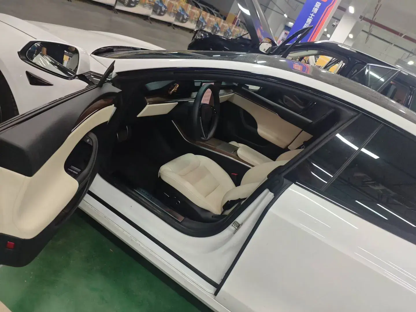 2023 TESLA MODEL thumbnail 3