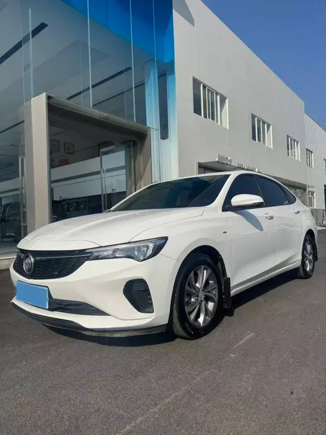 2022 BUICK VERANO view 1