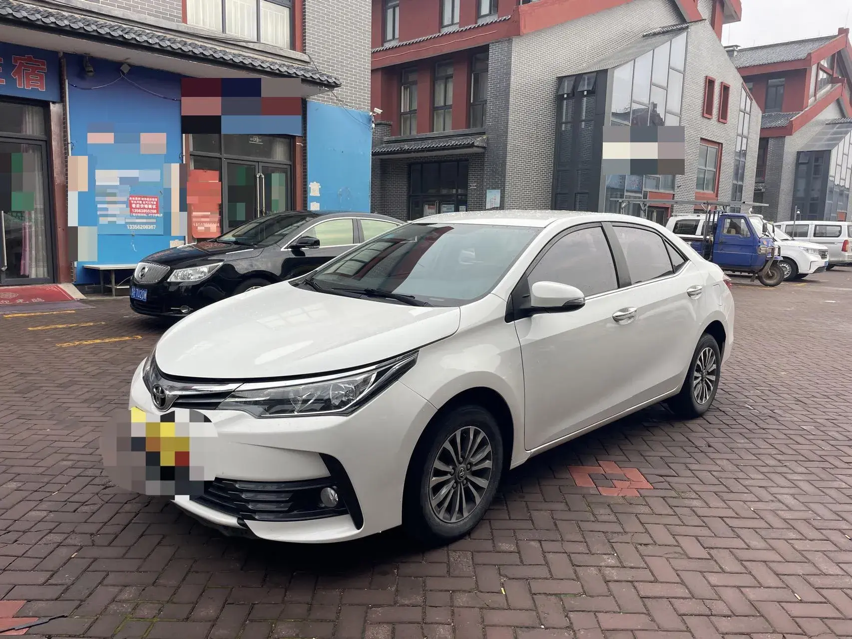 2018 TOYOTA COROLLA view 1