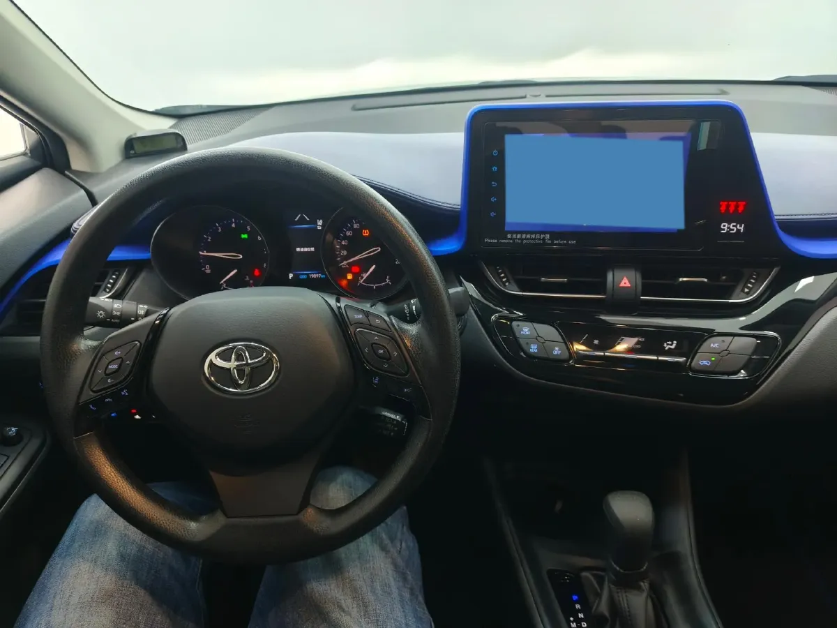 2022 Toyota C-HR 2.0L 171HP L4 CVT,autocango,china used car exporter,china ev exporter,chinese used car exporter,chinese used ev exporter