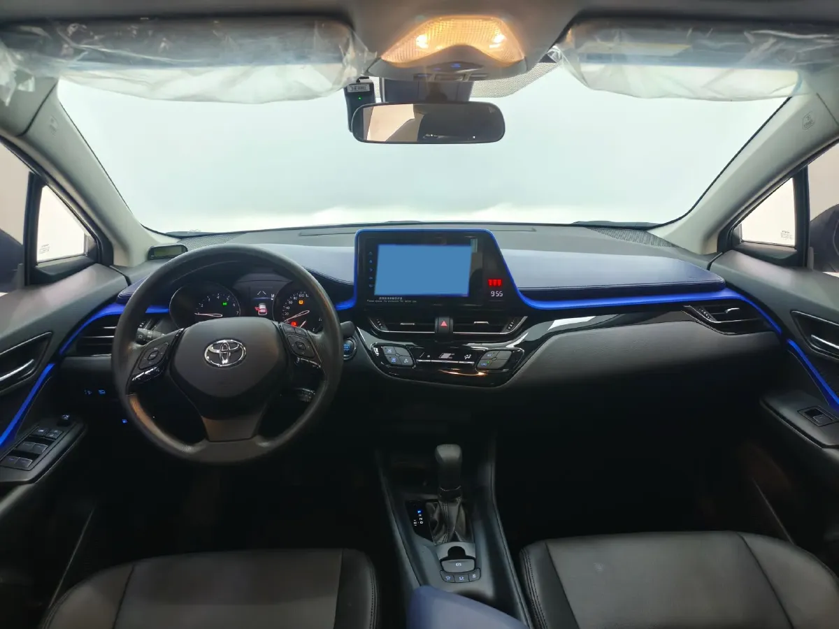 2022 Toyota C-HR 2.0L 171HP L4 CVT,autocango,china used car exporter,china ev exporter,chinese used car exporter,chinese used ev exporter