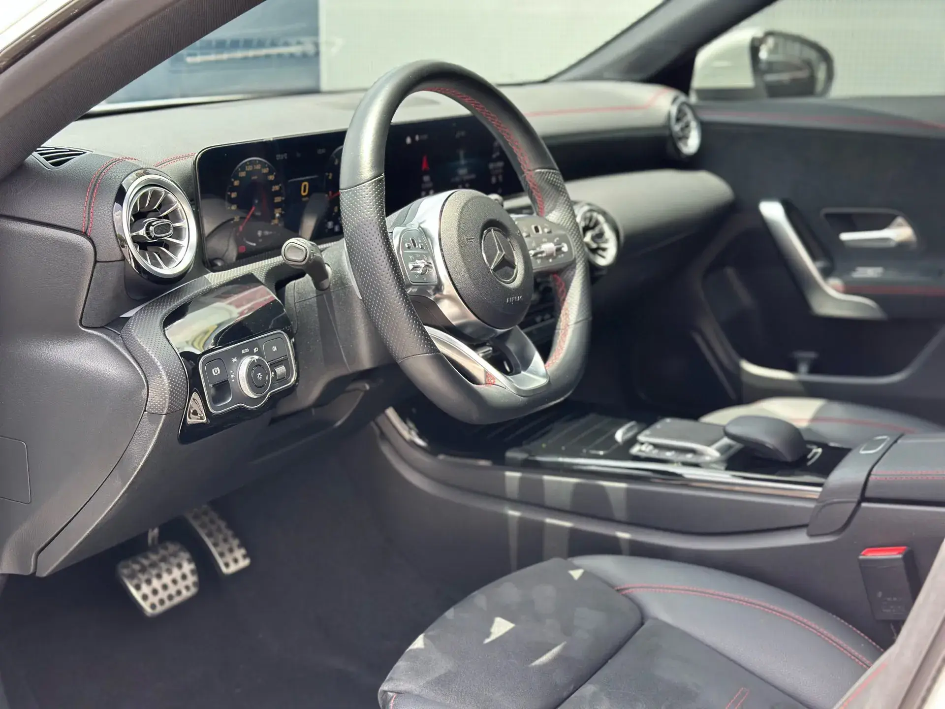2022 MERCEDES-BENZ CLA thumbnail 2