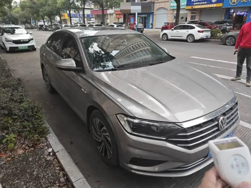 2021 VOLKSWAGEN SAGITAR thumbnail 2