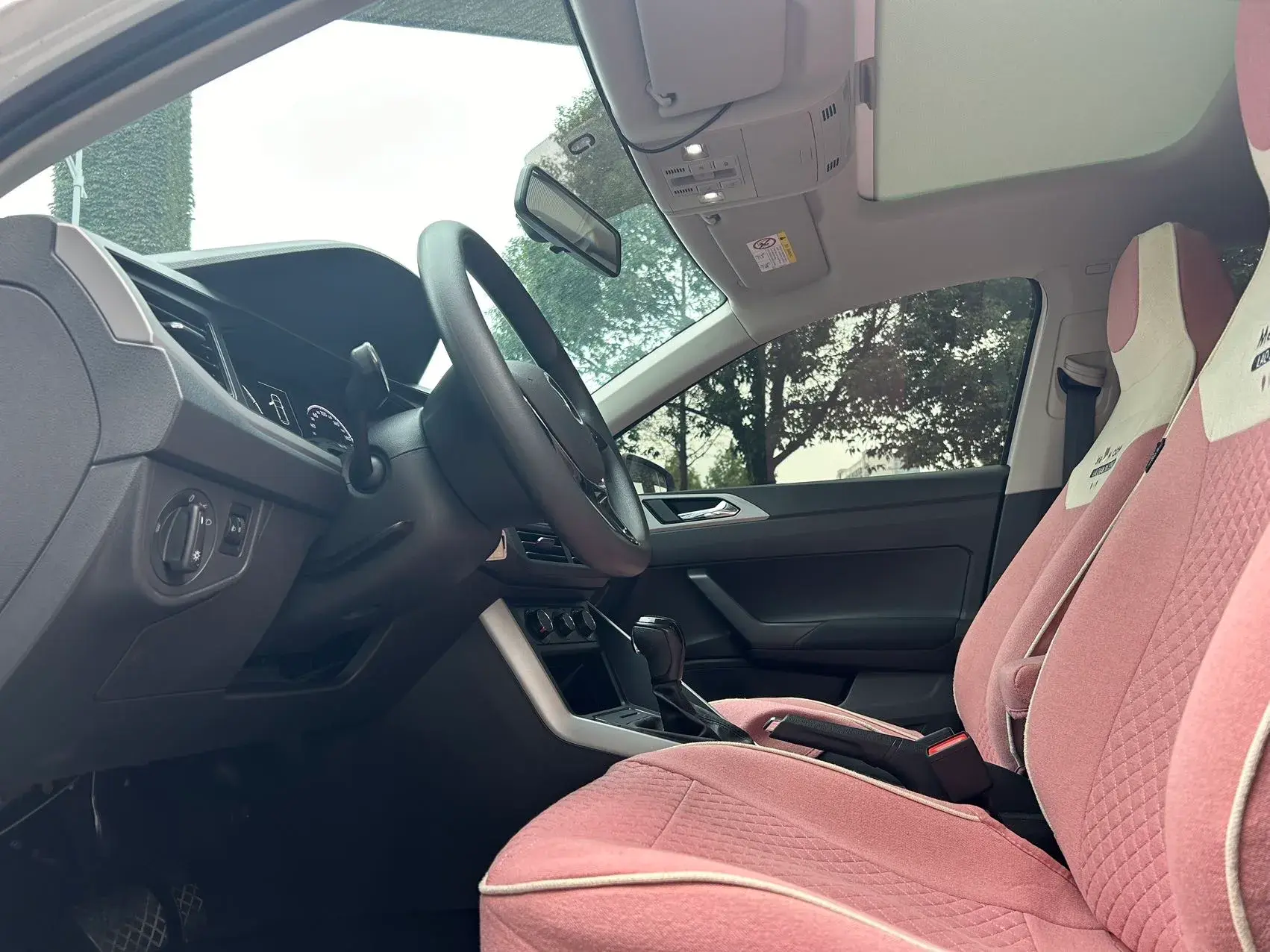 2021 VOLKSWAGEN POLO thumbnail 4