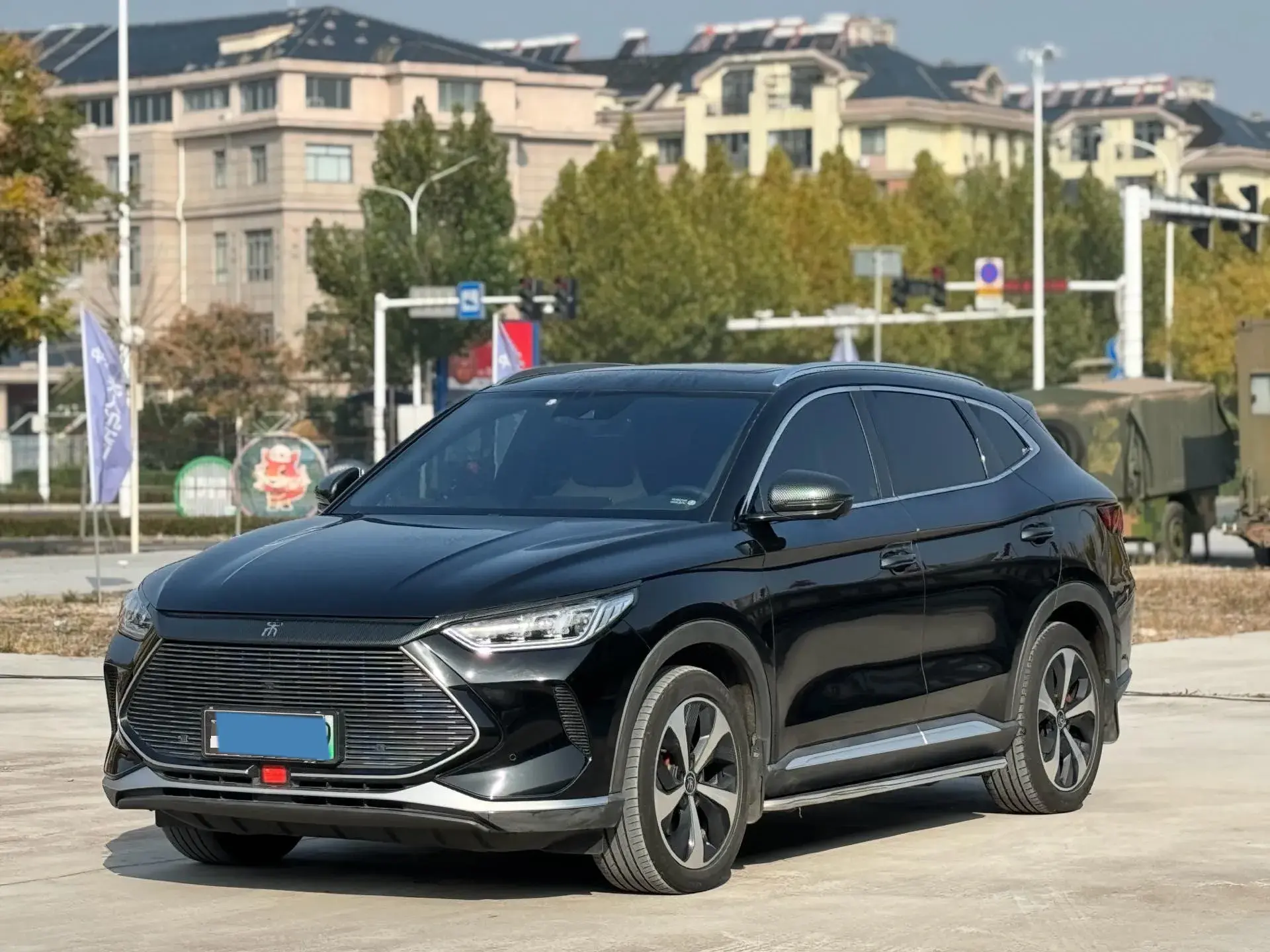 2022 BYD SONG view 1