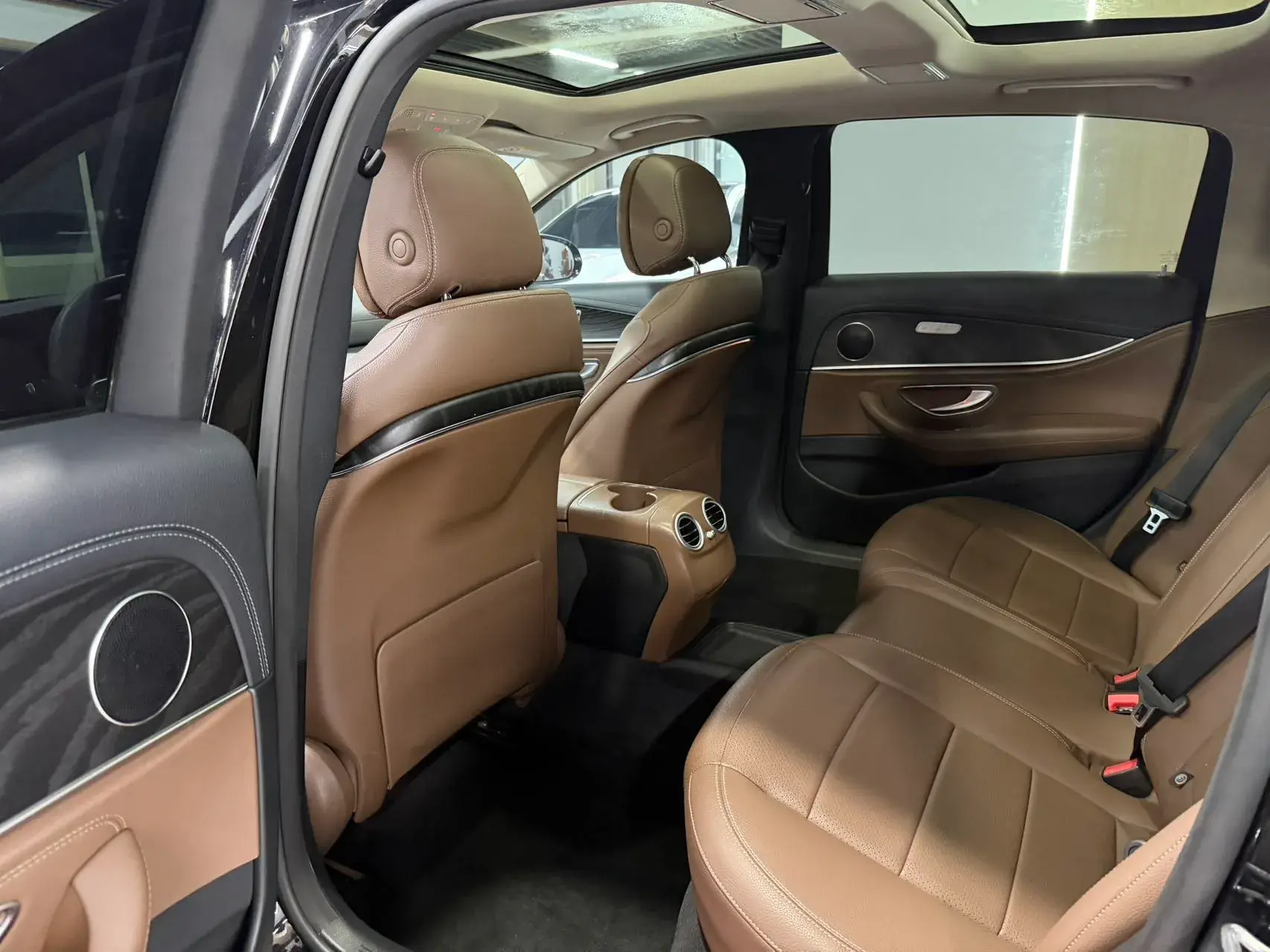 2020 MERCEDES-BENZ E thumbnail 4