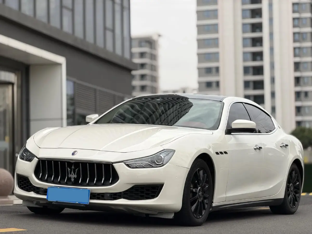 2018 Maserati Ghibli 3.0T 350HP V6 8AT