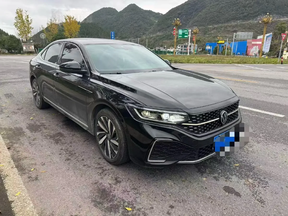 2022 Volkswagen Passat 2.0T 186HP L4 7DCT,autocango,china used car exporter,china ev exporter,chinese used car exporter,chinese used ev exporter