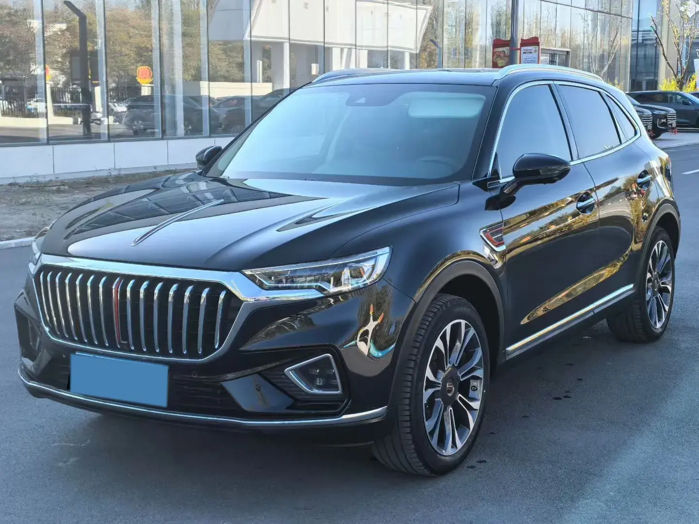 2022 HONGQI HS5 view 1