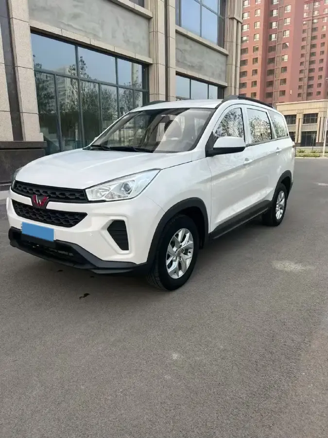 2019 BaoJun 730 1.5L 105HP L4 6MT