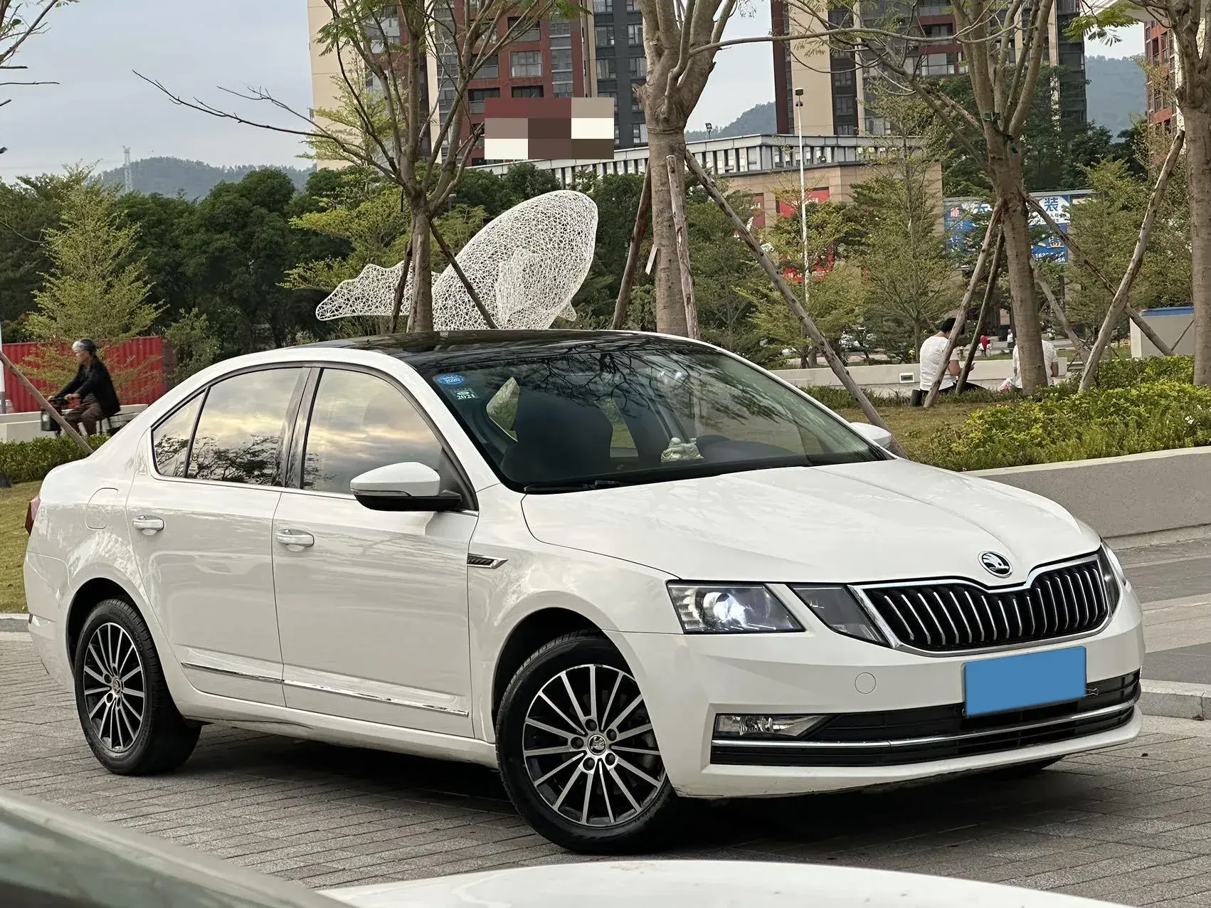 2019 SKODA OCTAVIA thumbnail 3