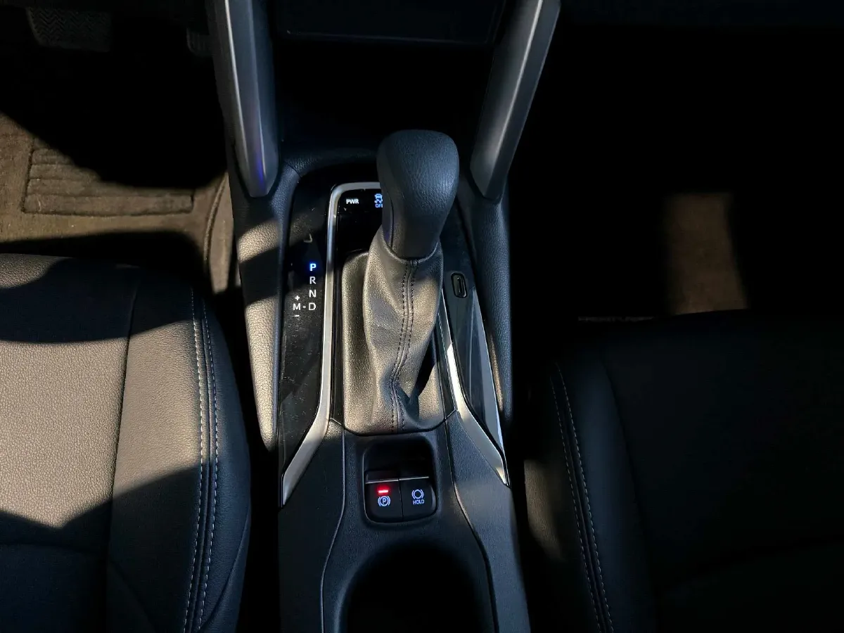 2022 Toyota Frontlander 2.0L 171HP L4 CVT,autocango,china used car exporter,china ev exporter,chinese used car exporter,chinese used ev exporter