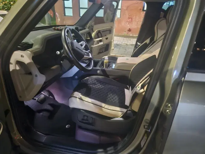 2020 LAND ROVER thumbnail 3