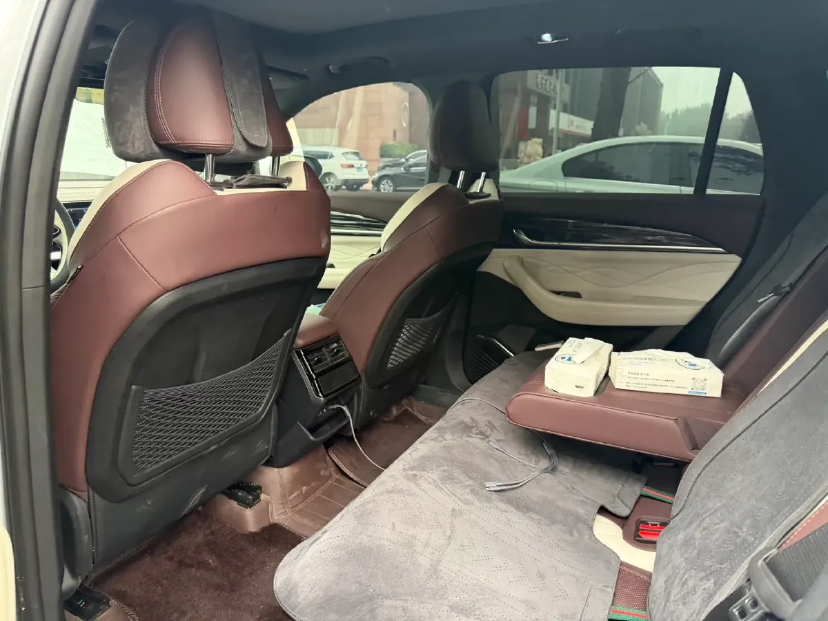 2024 Geely Monjaro 2.0T 238HP L4 8AT,autocango,china used car exporter,china ev exporter,chinese used car exporter,chinese used ev exporter