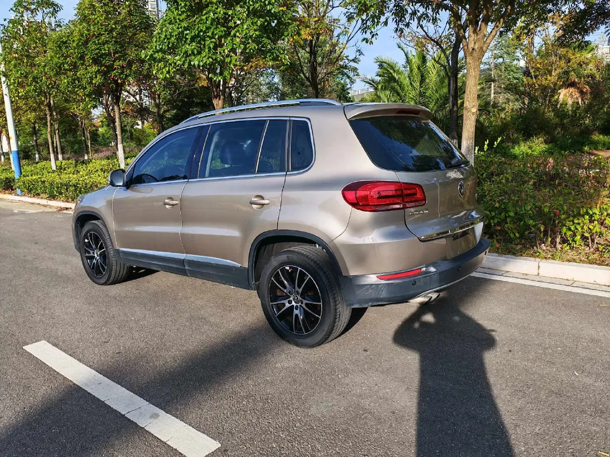 2015 Volkswagen Tiguan 1.8T 160HP L4 6AT,autocango,china used car exporter,china ev exporter,chinese used car exporter,chinese used ev exporter