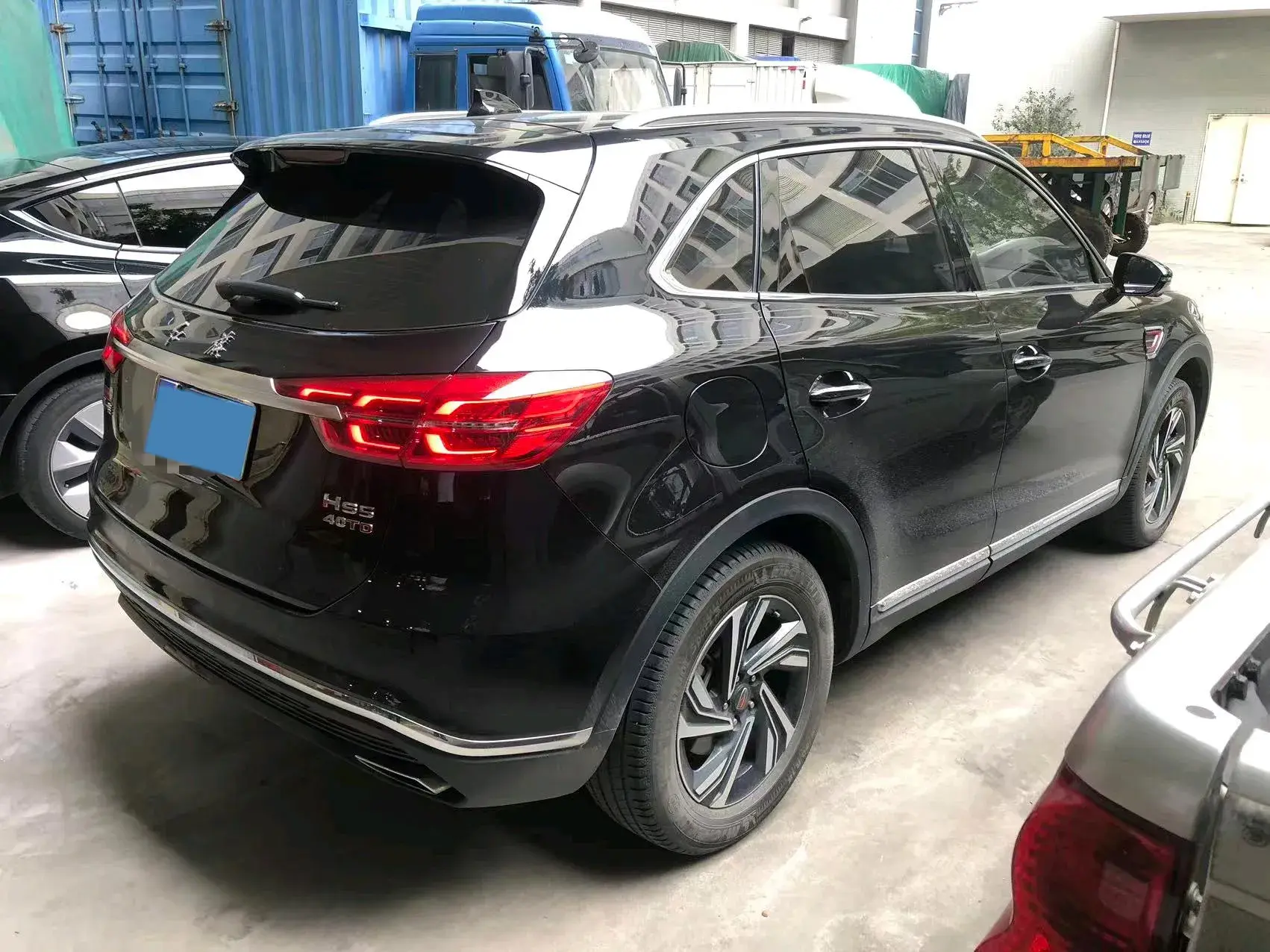 2022 HONGQI HS5 thumbnail 4