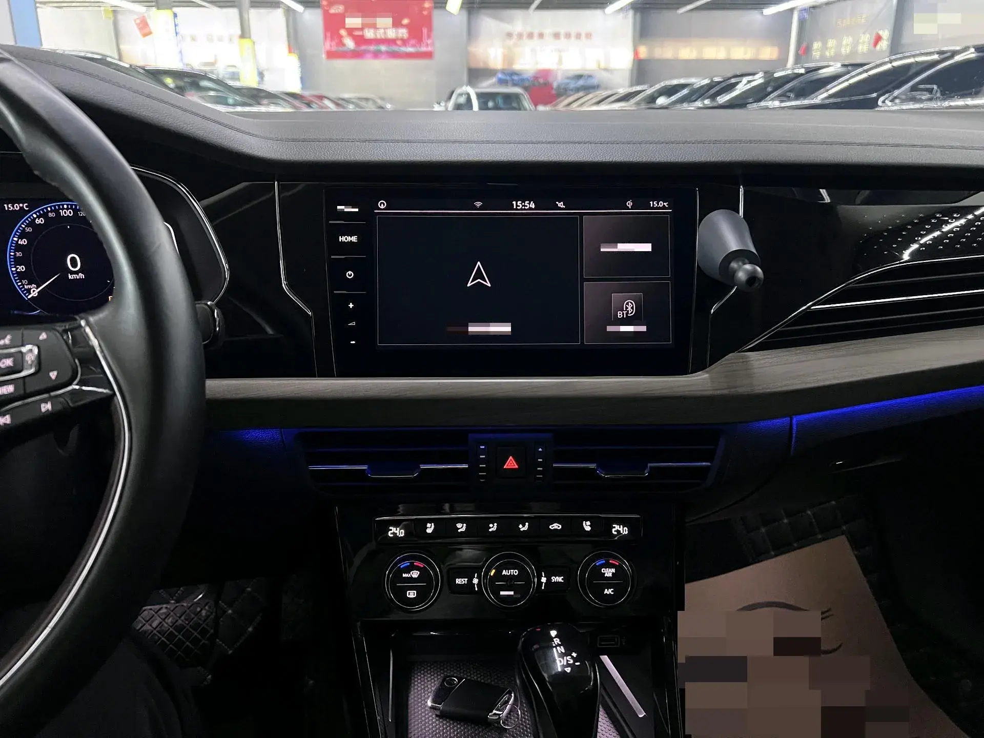 2019 VOLKSWAGEN PASSAT thumbnail 4