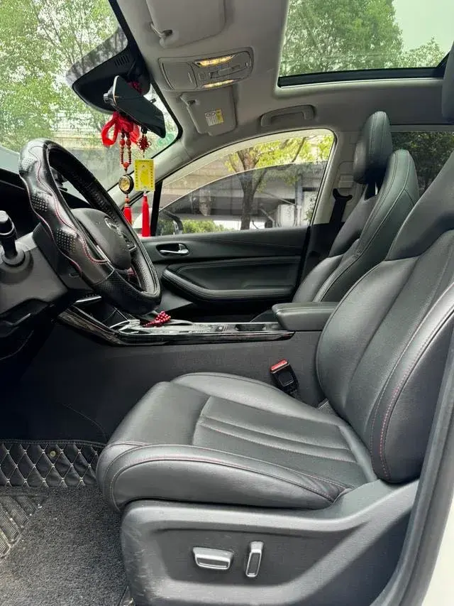 2020 GAC TRUMPCHI thumbnail 3